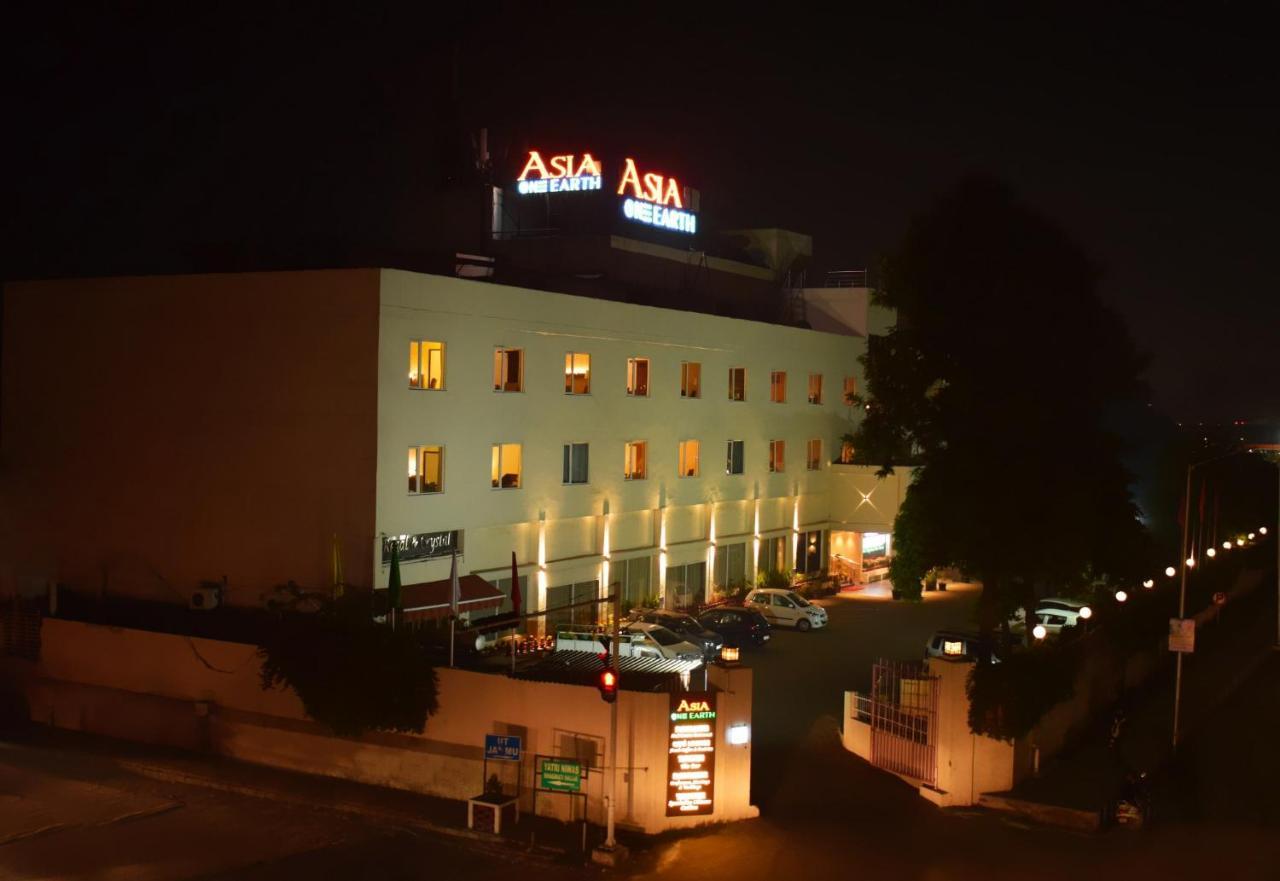 Hotel Asia One Earth Dżammu Zewnętrze zdjęcie